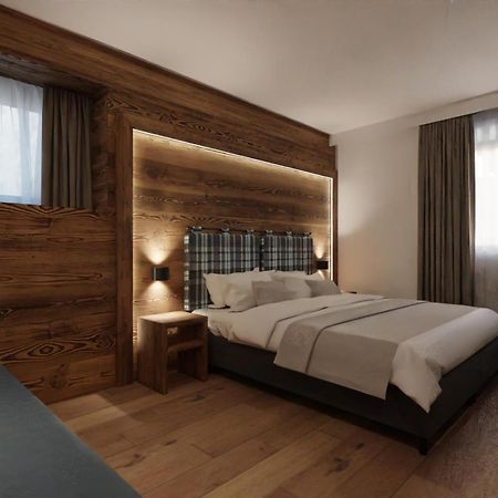 La Tana Del Viaggiatore B&B Cavedago Εξωτερικό φωτογραφία